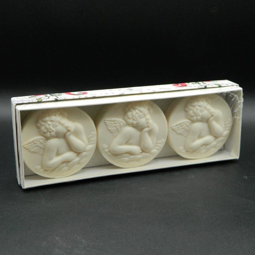 Saponificio Artigianale Fiorentino Italian Almond Scented Soap Set of 3, sealed